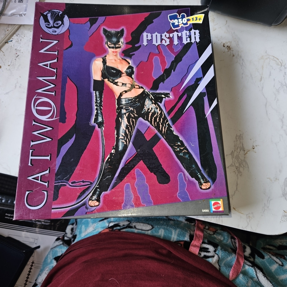 Mattel Catwoman Puzzle - Black and Purple
